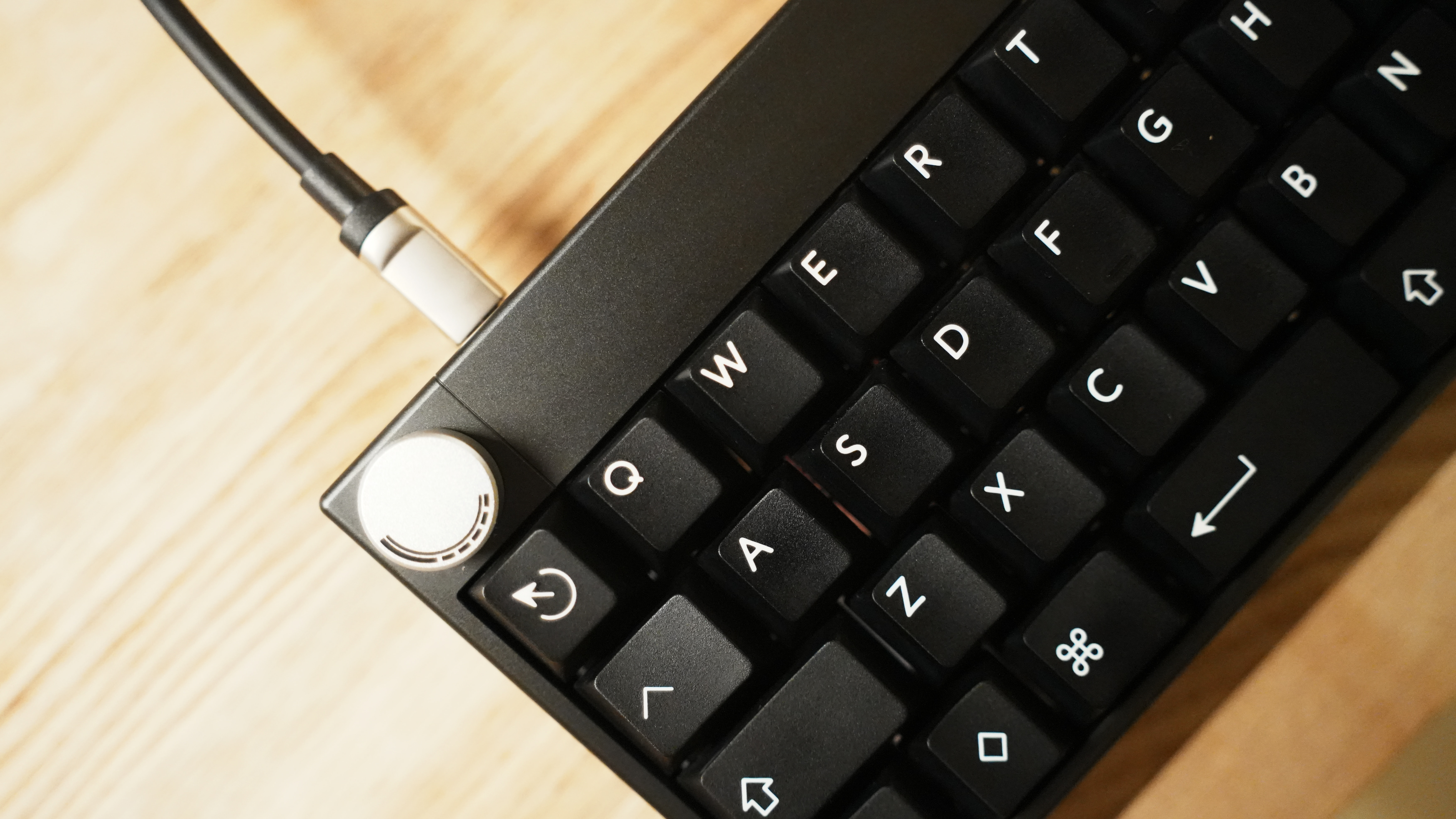 新品 owlab chalice 40 グレー限定　自作キーボード 新品 owlab chalice 40 グレー限定 自作キーボード