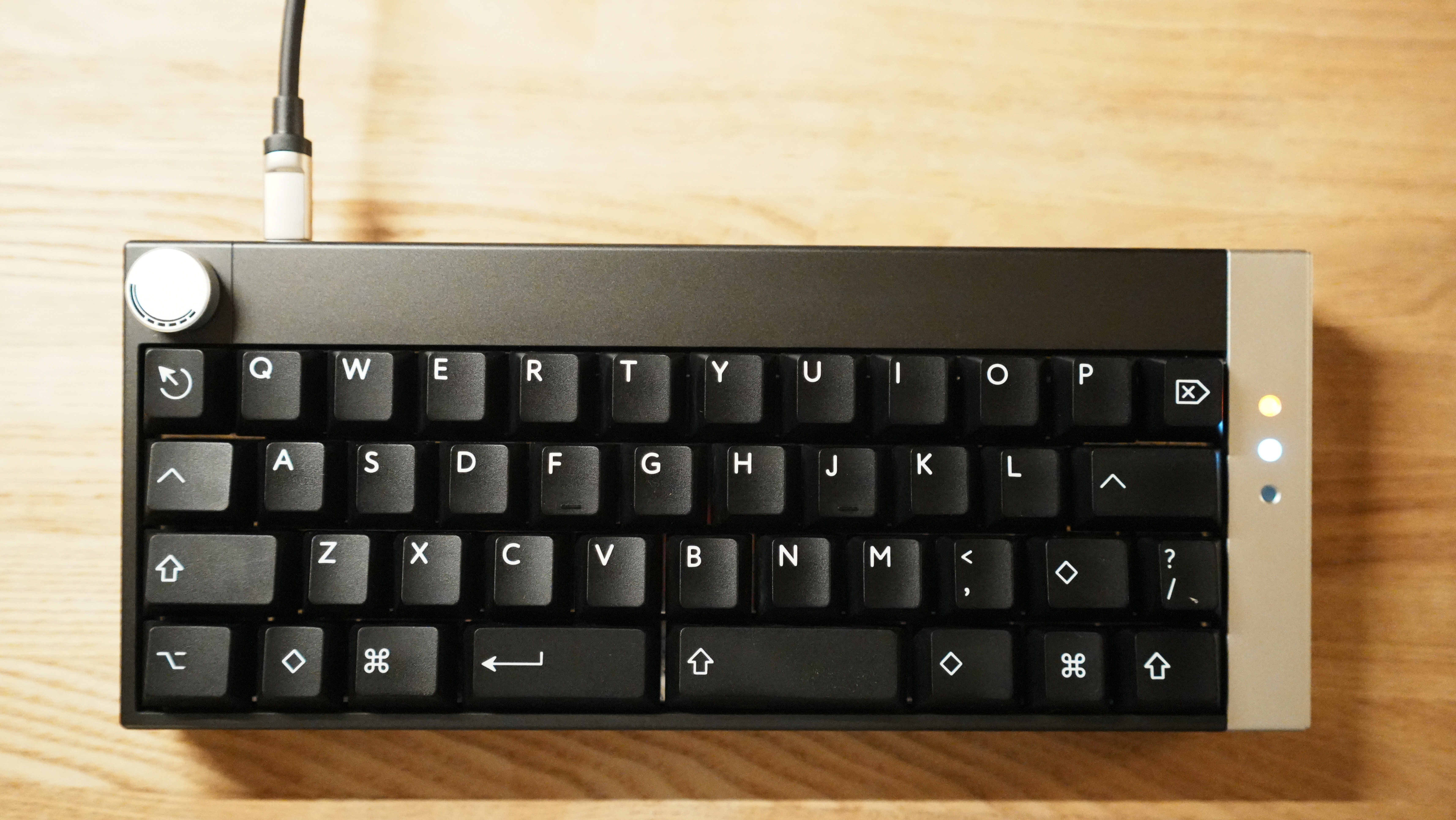 TPS40 自作キーボード TPS40 (GREY/SILVER DAISY) Build Log | Hirotaka Miyagi